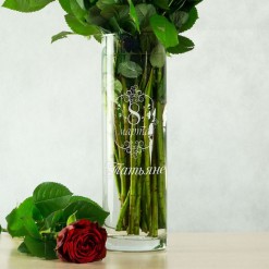 Именная ваза для цветов "8 марта"