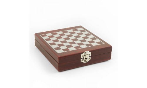 Винный набор с шахматами