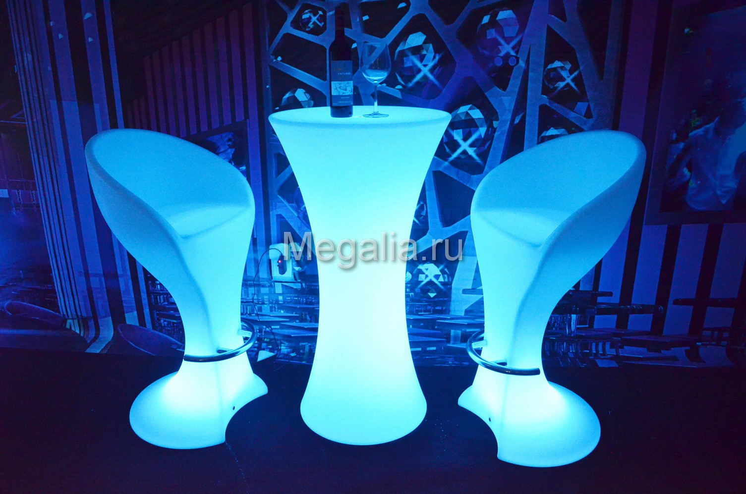 Светящийся коктейльный стол "Fougeres"