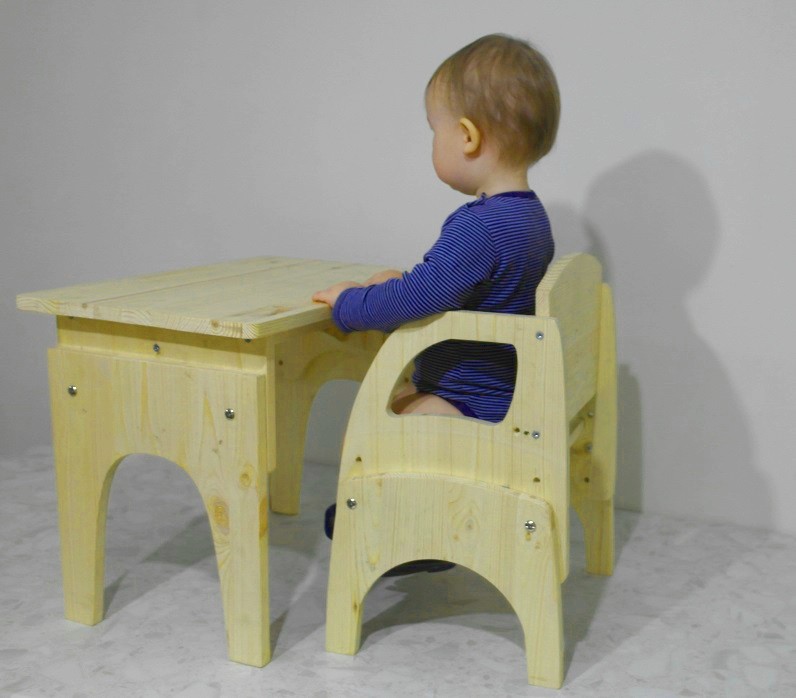 детский ясельный стул и столик до 6 лет