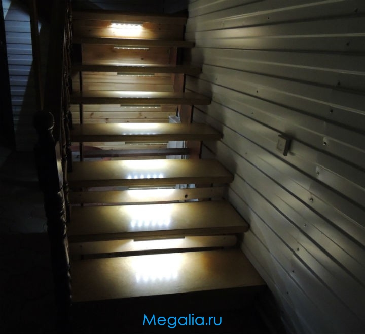 Как сделать освещение лестницы