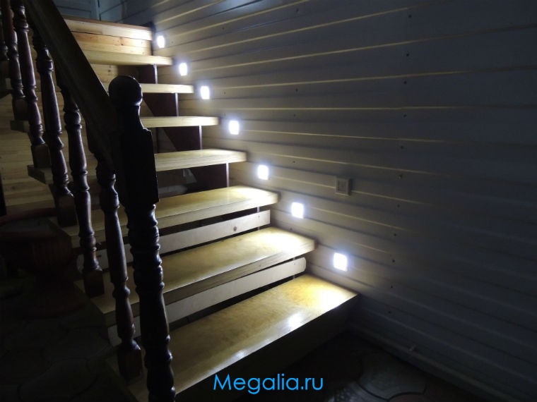 Подсветка лестницы: варианты самостоятельного изготовления